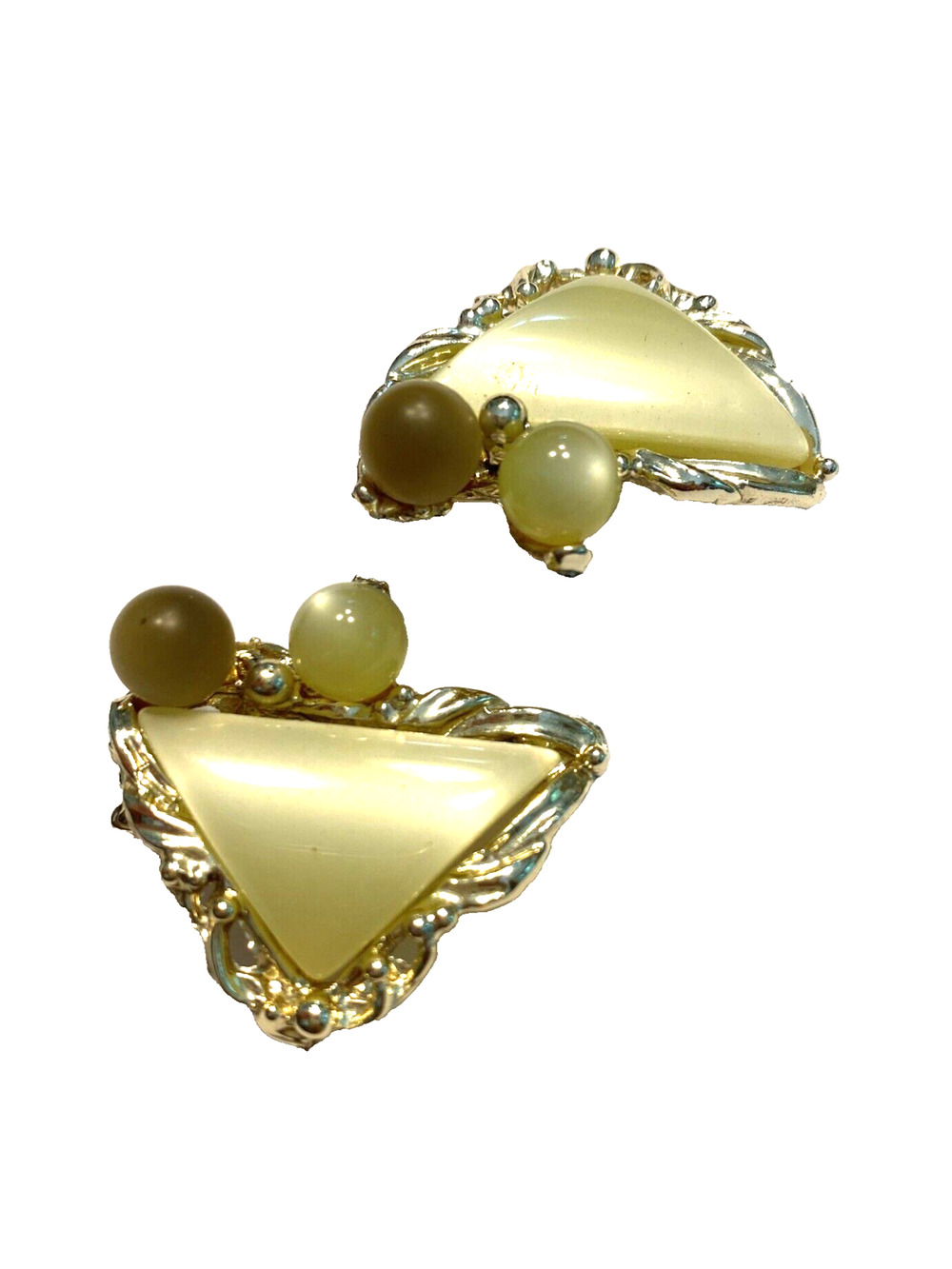 Vintage Mid Century Clip On Earrings Gold Green Lemon Lime Moonglow Thermoset